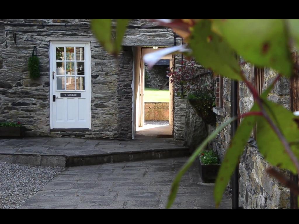 Bryn Melyn Farm Cottages Bala Eksteriør billede